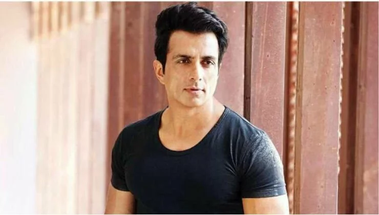 Sonu Sood Airlifts 177 Girls Stuck In Kerala; Sends Them Home To Odisha
