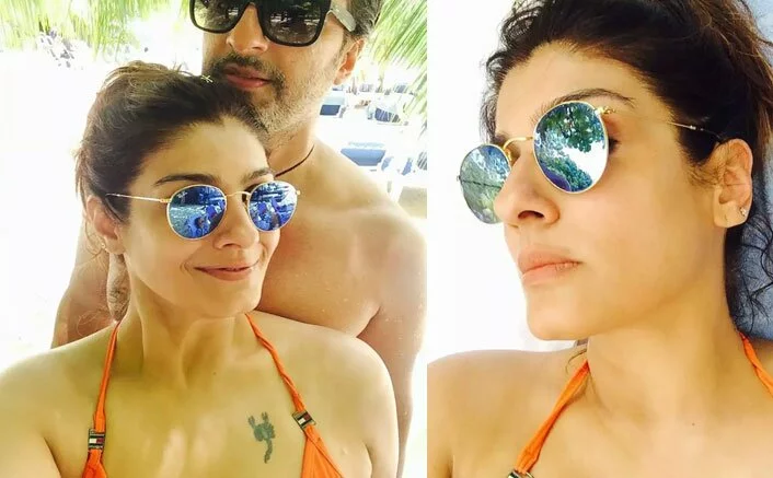 Raveena Tandon’s Bikini Pictures Are Making Us Miss ‘Vitamin Sea’ As Well, Check Out